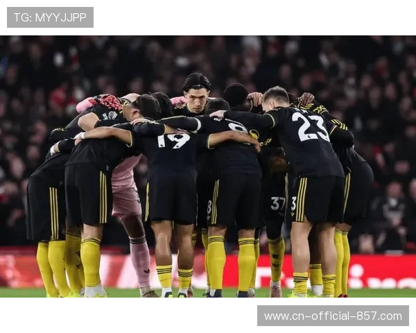 曼联多线作战压力显现 阵容深度不足致状态起伏